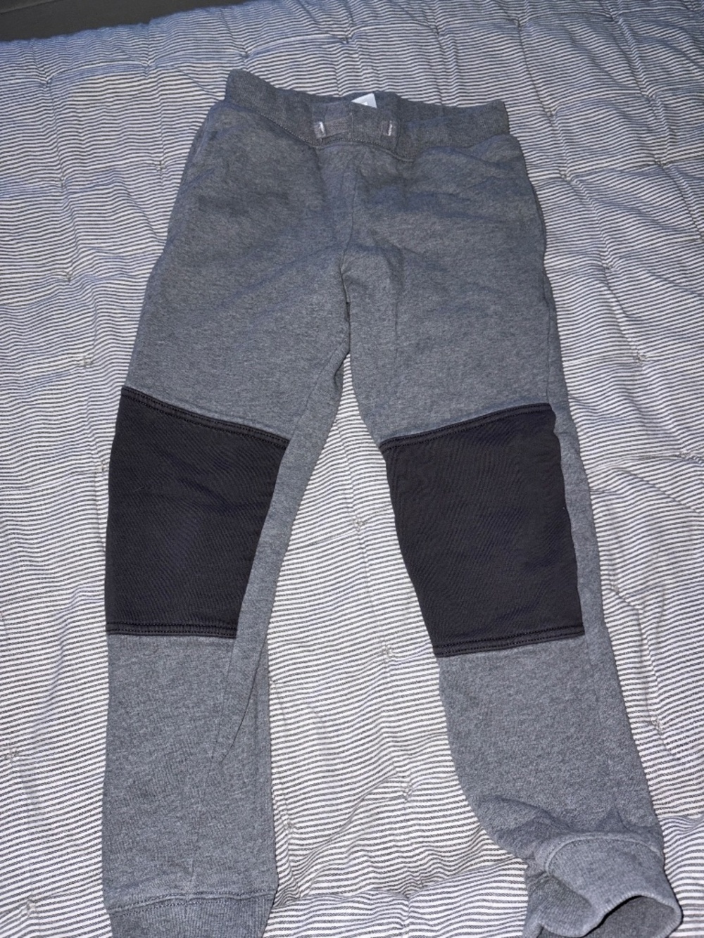 Hanna Andersson grey pants